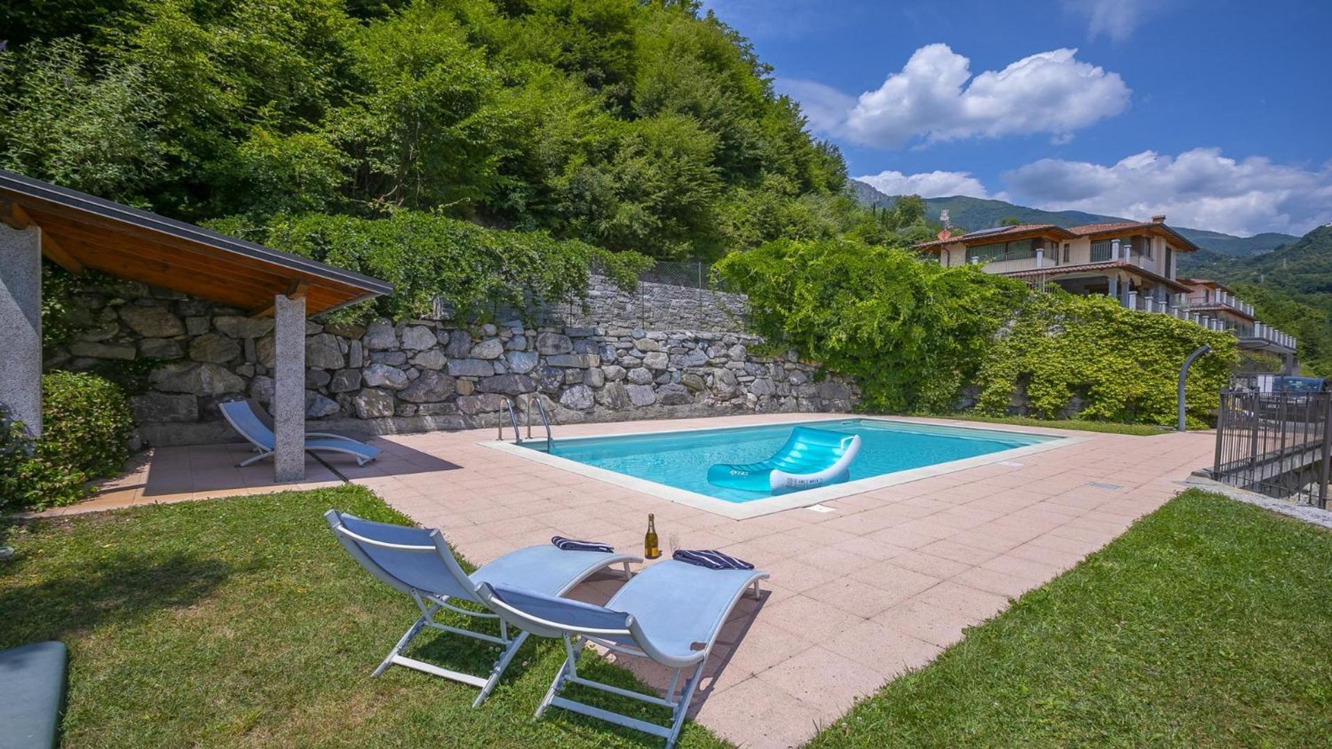 Villa Aurelia Плезио Экстерьер фото