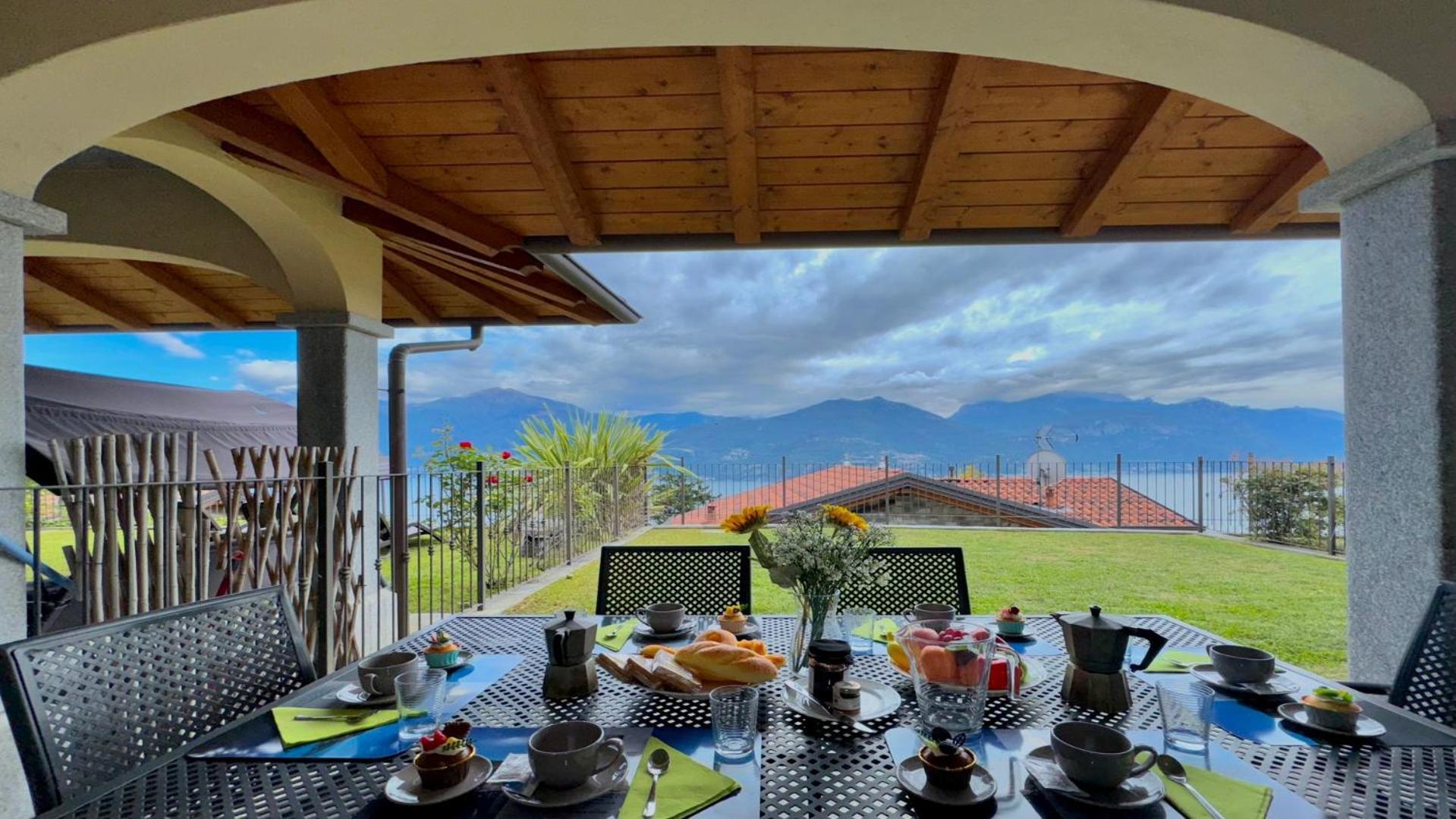 Villa Aurelia Плезио Экстерьер фото